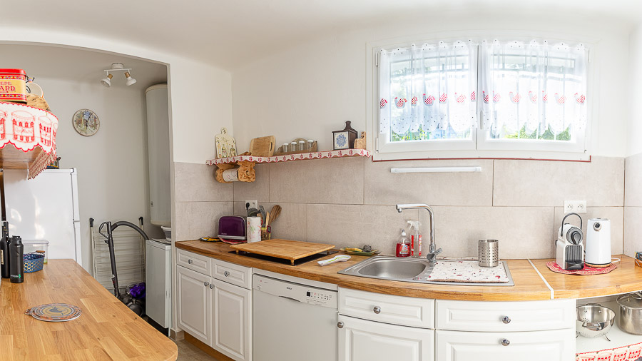 location-maison-saint-andre-les-alpes-provences-france-cuisine